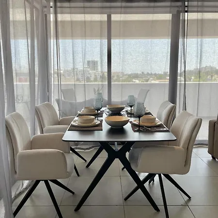 Sealine Larnaca